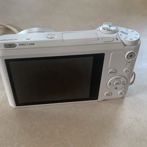 Samsung white camera HD
